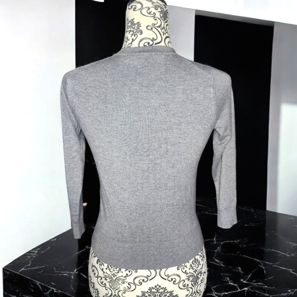 ZARA Gray V-Neck Cropped Sweater - Small - Picture 5 of 6